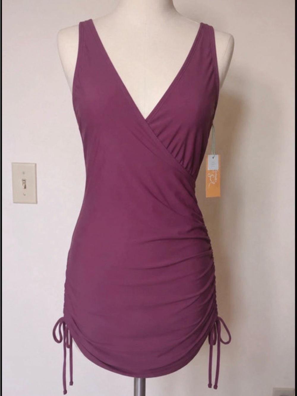 Kona Sol One-Piece Swimsuit - Size
Medium